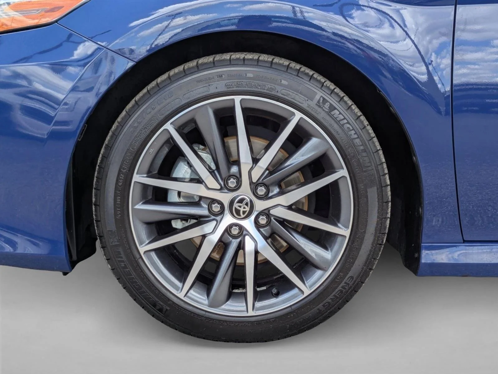 Used 2024 Reservoir Blue Toyota XLE image 22