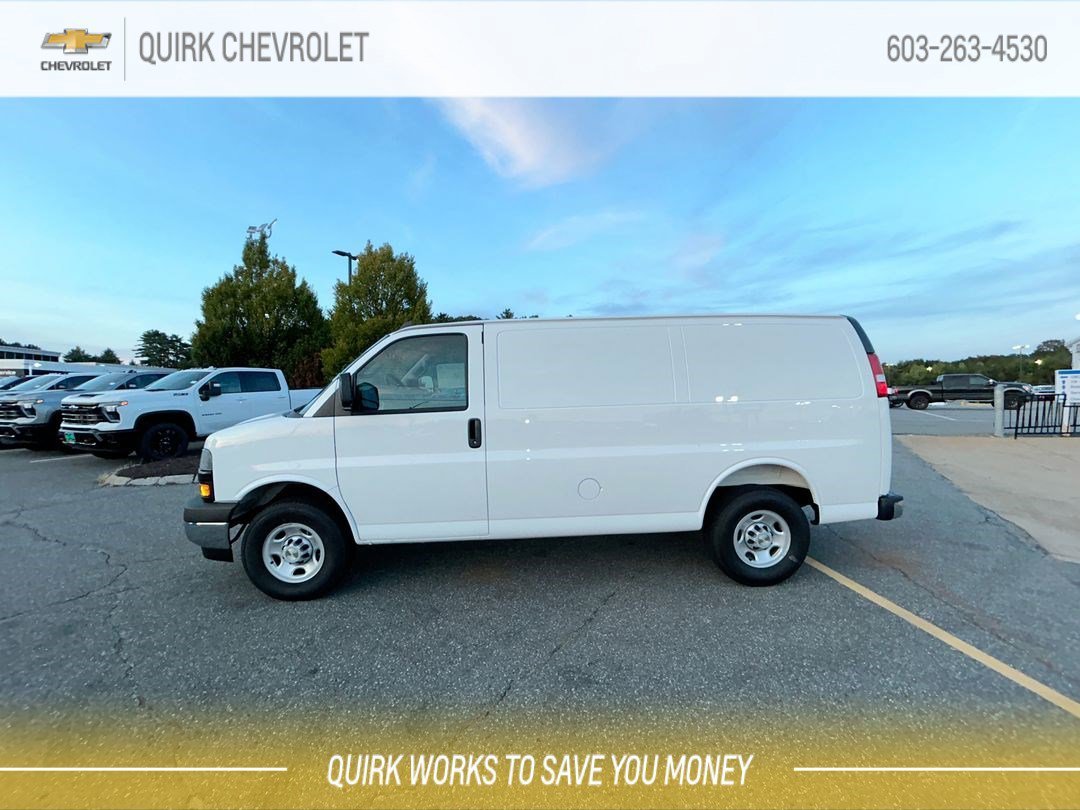2025 Chevrolet Express Cargo Work Van - Photo 6