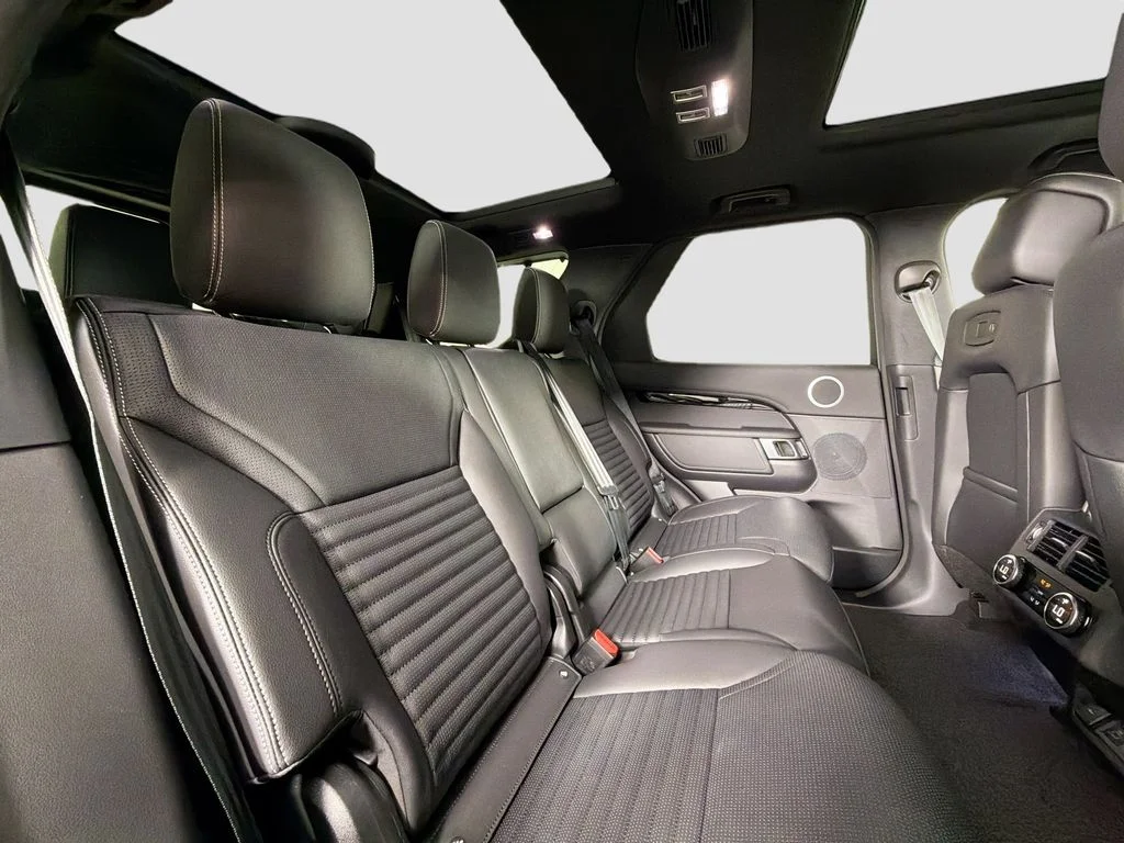 New 2026 Santorini Black Land Rover S image 29
