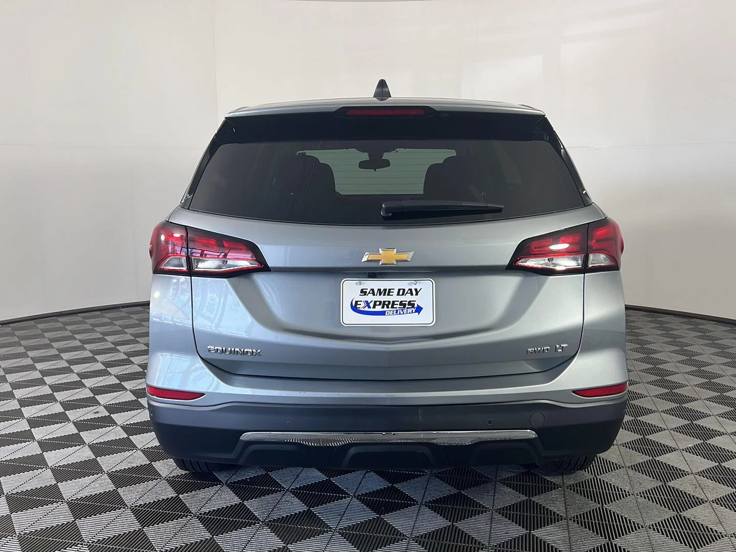 Used 2024 Sterling Gray Metallic Chevrolet LT image 15