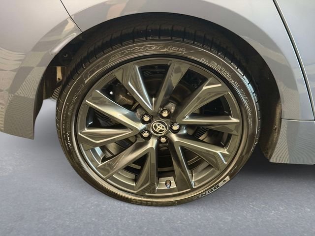 Used 2025  Toyota SE image 7