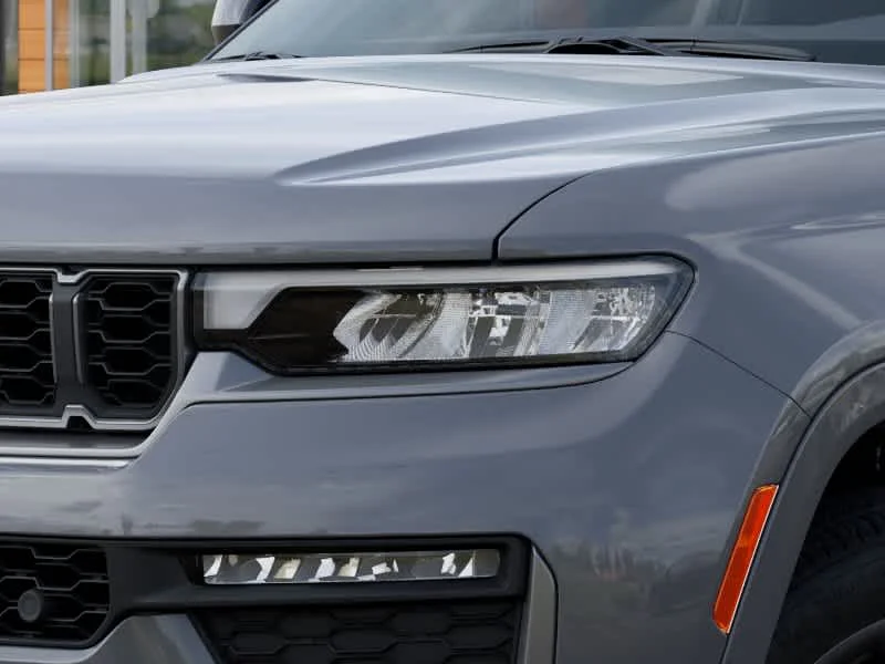 New 2027 Sting-Gray Clearcoat Jeep Limited Reserve image 10