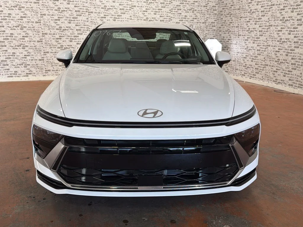 New 2027 Serenity White Hyundai SEL Sport image 2