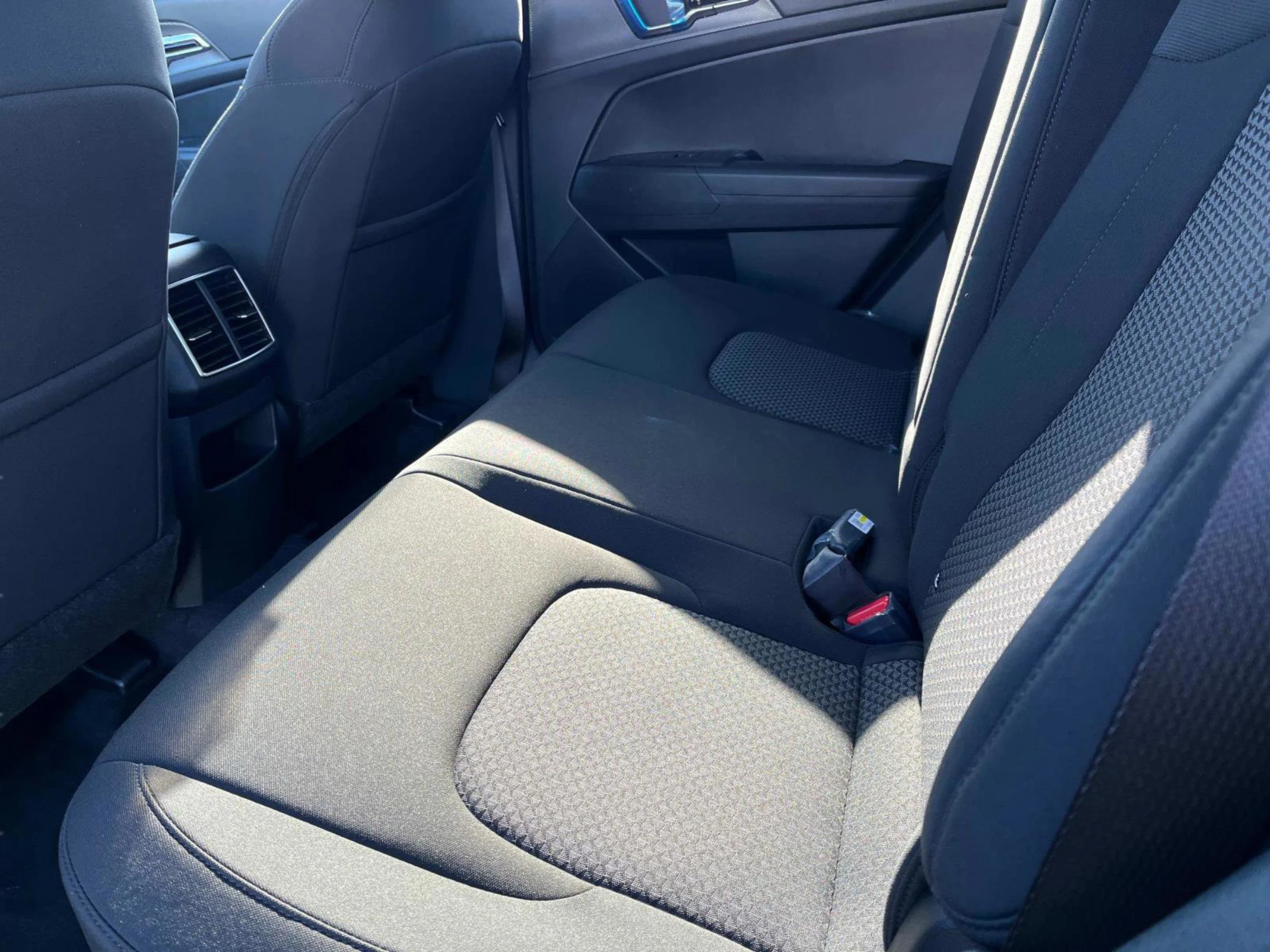 2025 Kia Sportage LX Hybrid - Photo 19