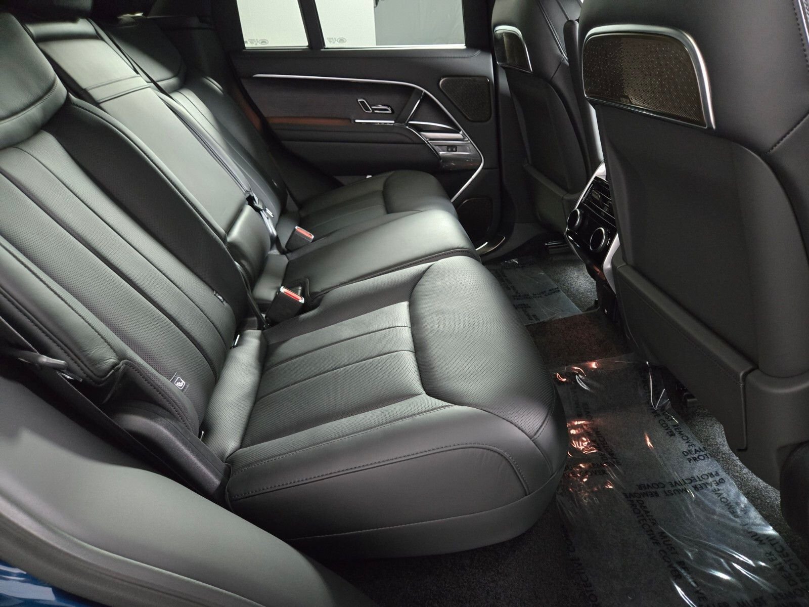 New 2027 Petrolix Blue Land Rover Autobiography image 19