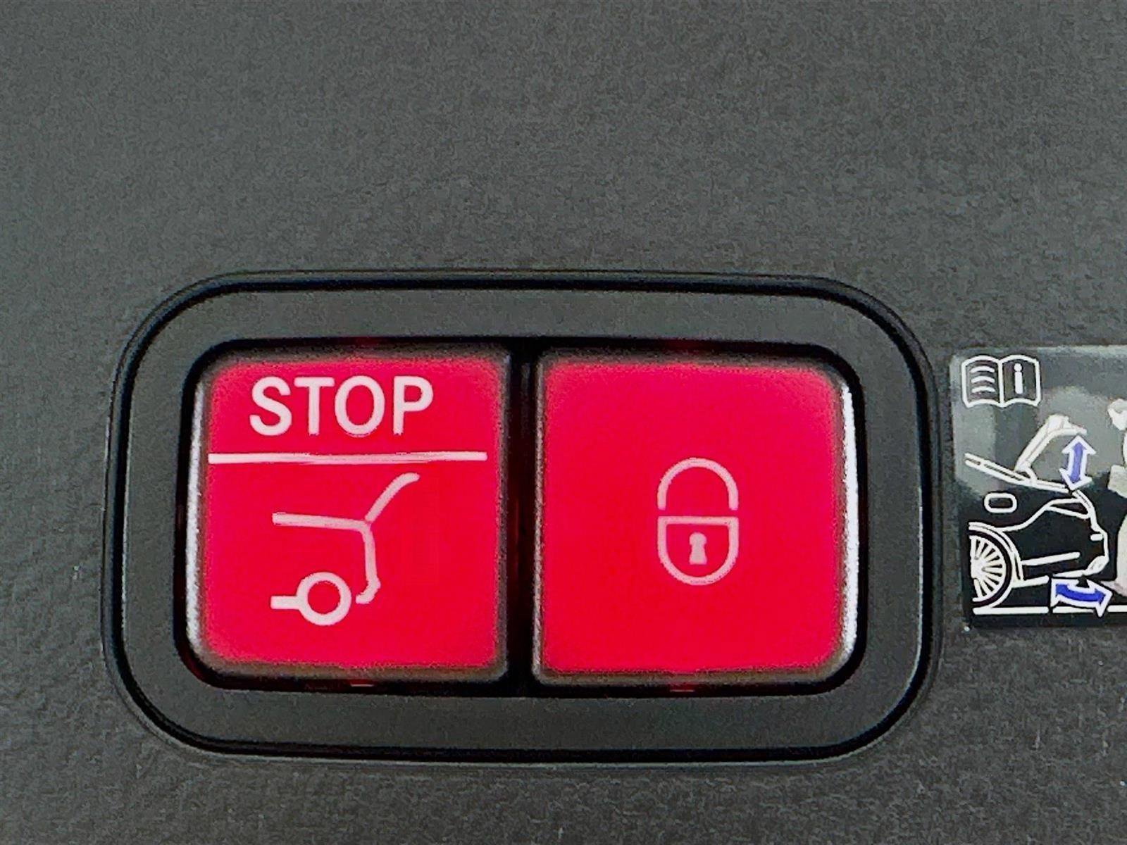 Used 2026 Black Mercedes-Benz GLS 580 image 38