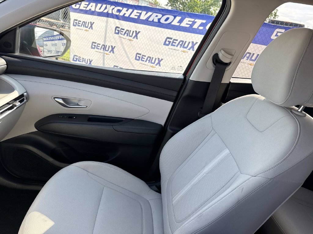 Used 2025 Red Hyundai SEL image 28