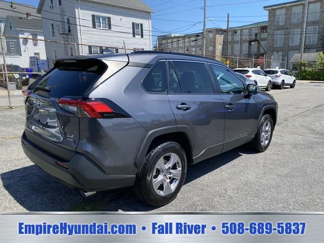 Used 2025 Gray Toyota XLE image 3