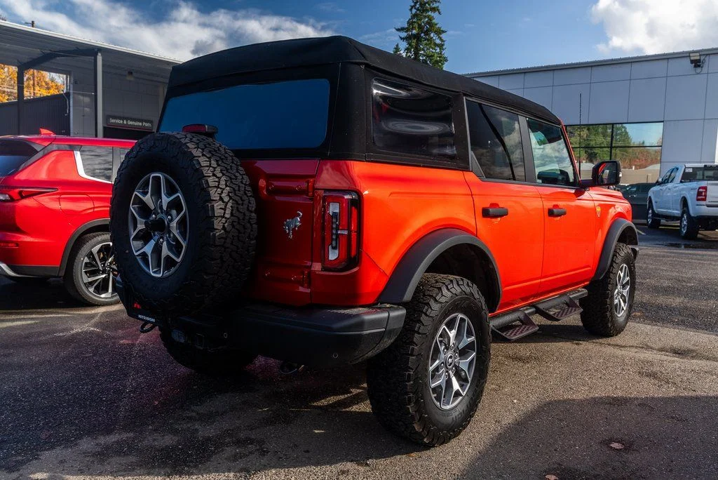 Used 2023 Red Ford Badlands image 6