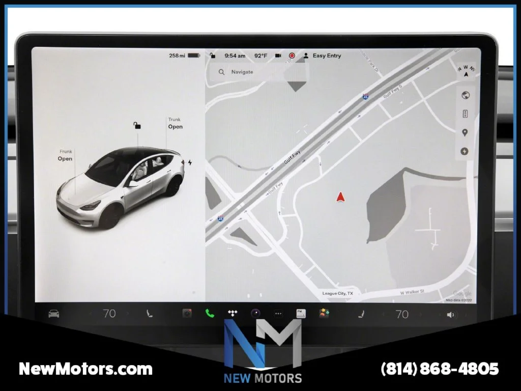 Used 2021 White Tesla Long Range image 11