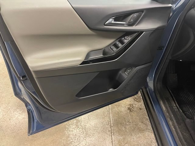 Used 2026 Lakeshore Blue Metallic Chevrolet LT image 26