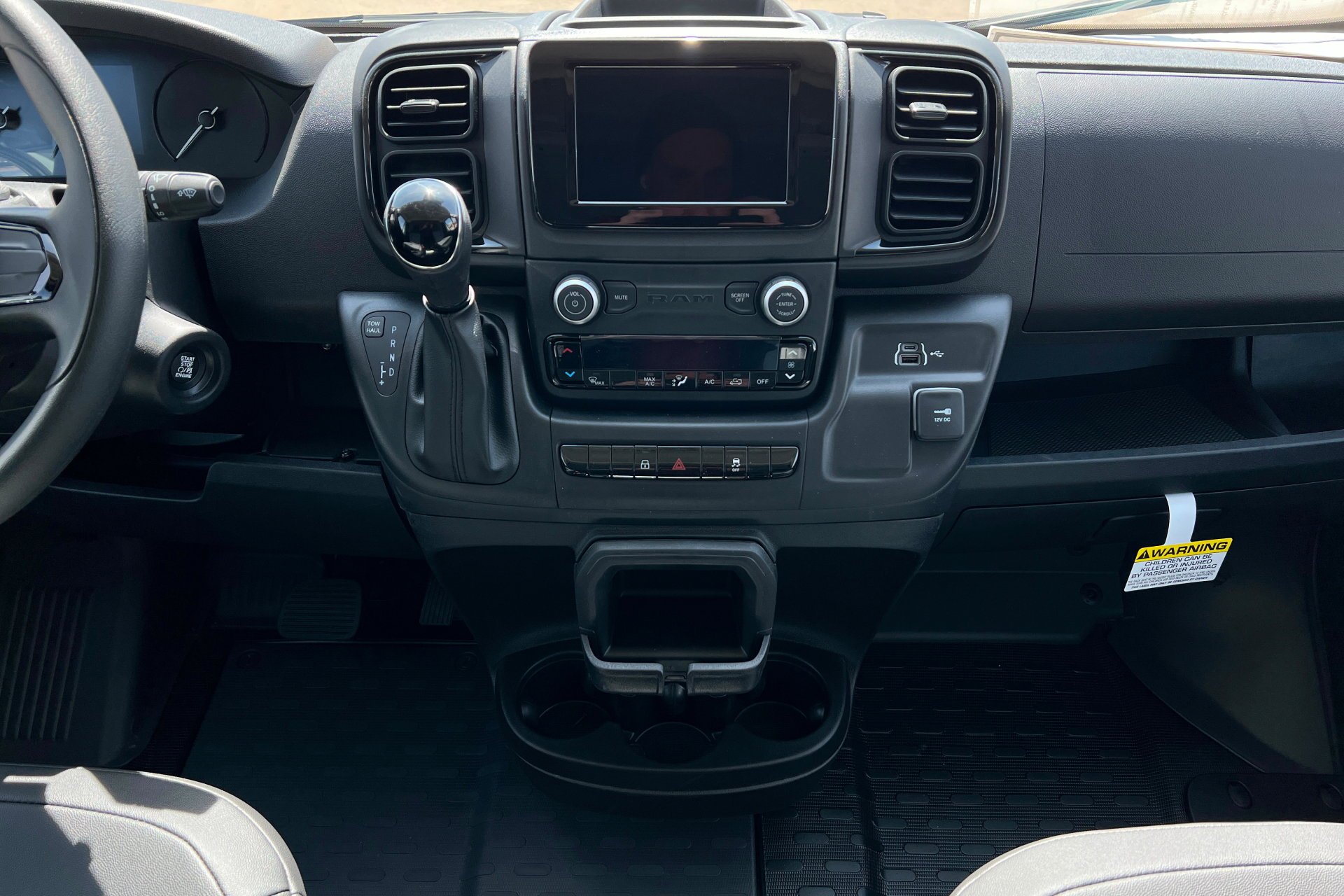 New 2026 Bright White Clear-Coat Exterior Paint RAM Tradesman image 14