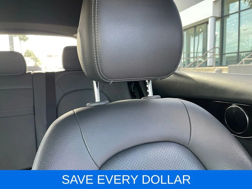 Used 2020  Mercedes-Benz GLC 300 image 18