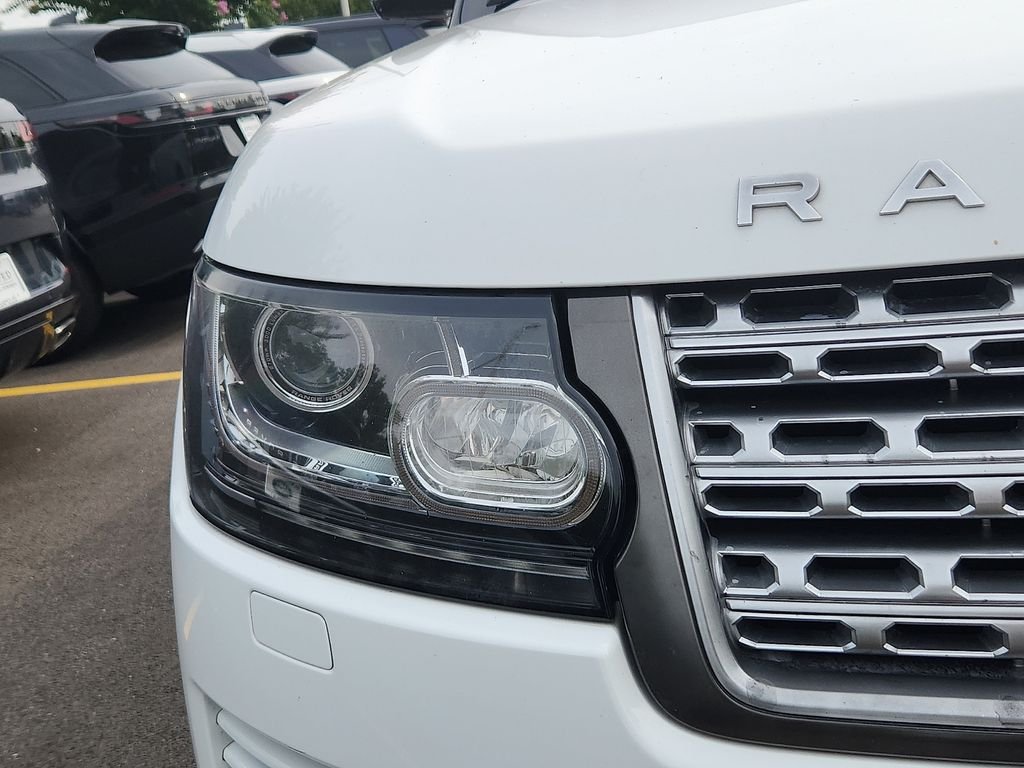 Used 2016 Fuji White Land Rover 3.0L V6 Supercharged HSE image 9