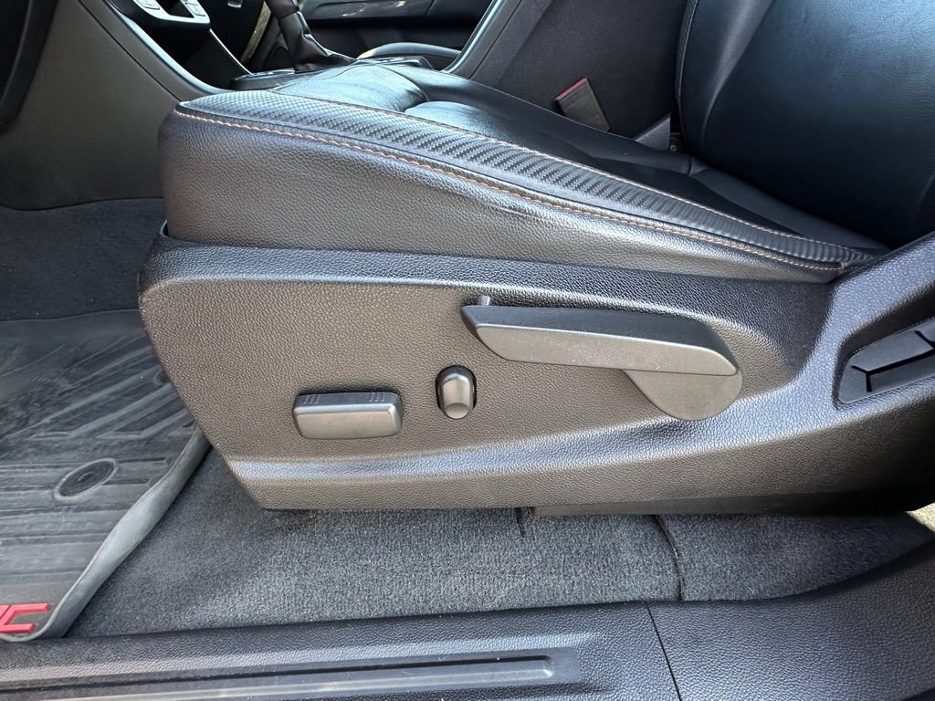 Used 2021 Cayenne Red Tintcoat GMC AT4 - Leather image 18