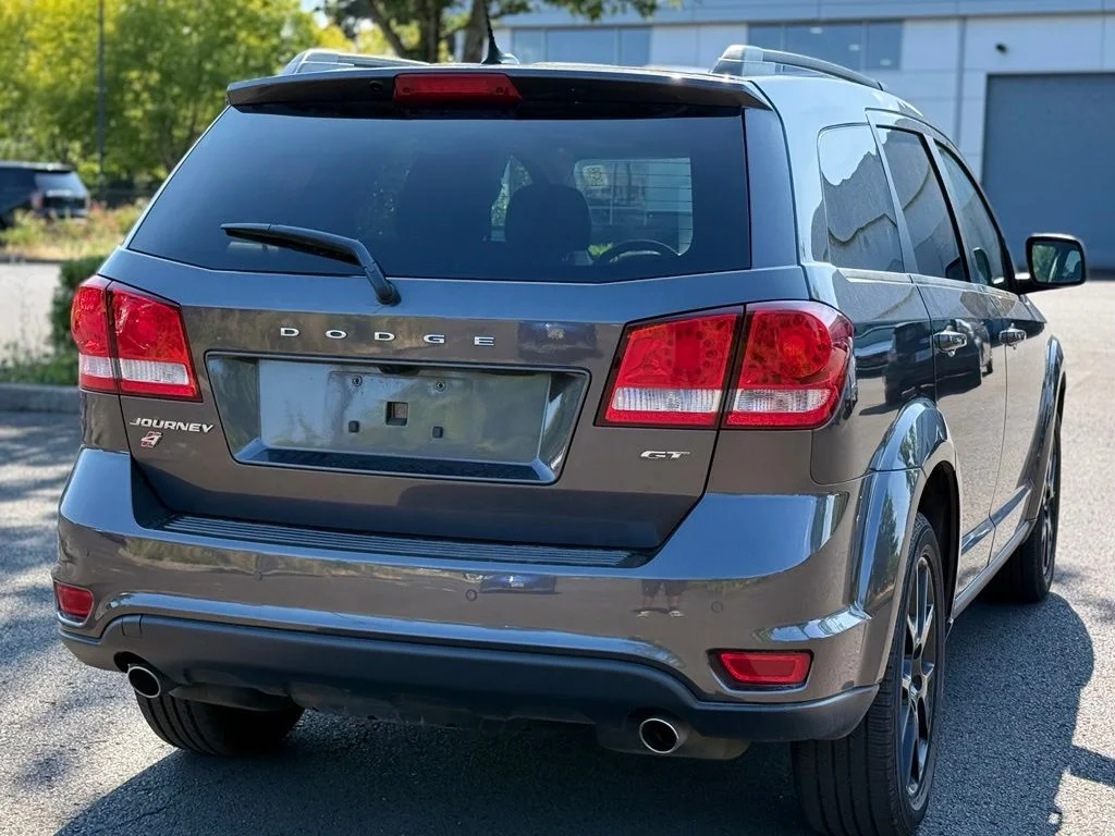 Used 2018 Gray Dodge GT image 5