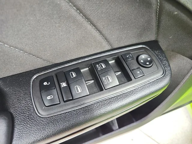 Used 2023 Green Dodge SXT image 35