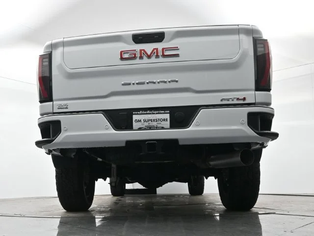 Used 2025 Summit White GMC AT4 image 30