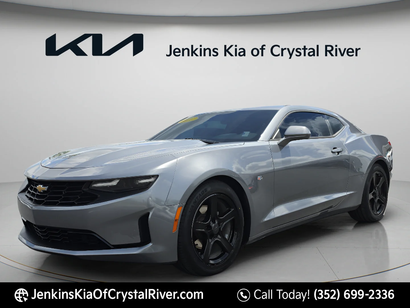 Used 2021 Satin Steel Gray Metallic Chevrolet 1LT image 11