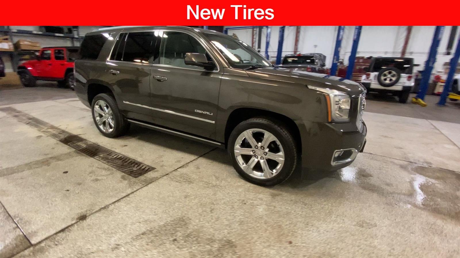 Used 2020 GMC Yukon Denali with VIN 1GKS2CKJ6LR221908 for sale in Waconia, Minnesota