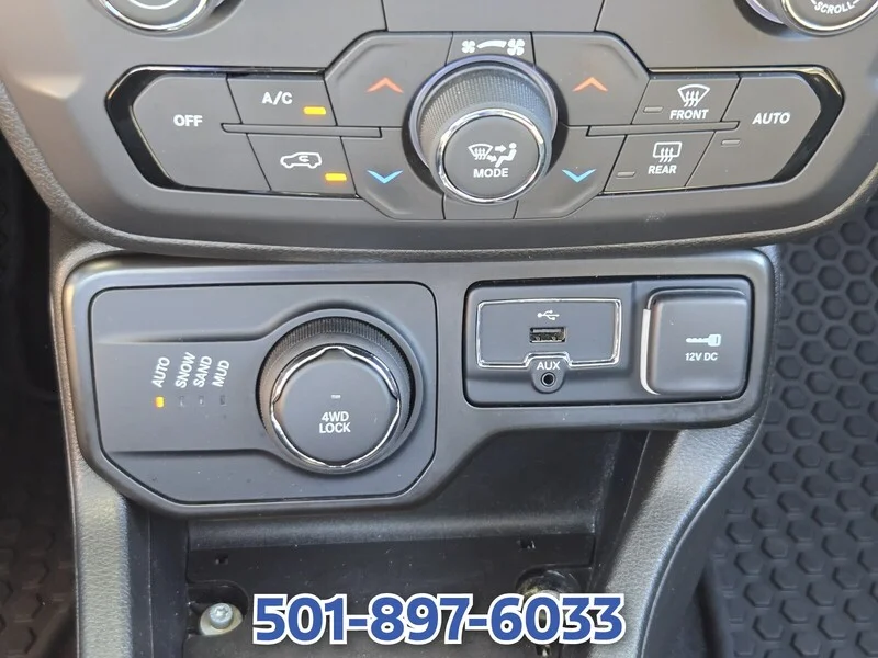 Used 2023 Black Clearcoat JEEP UPLAND 4X4 image 24