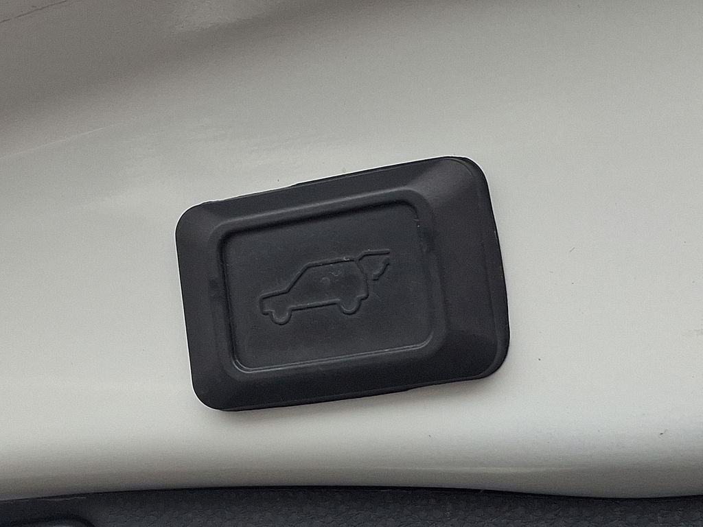Used 2021 White Toyota XSE image 31