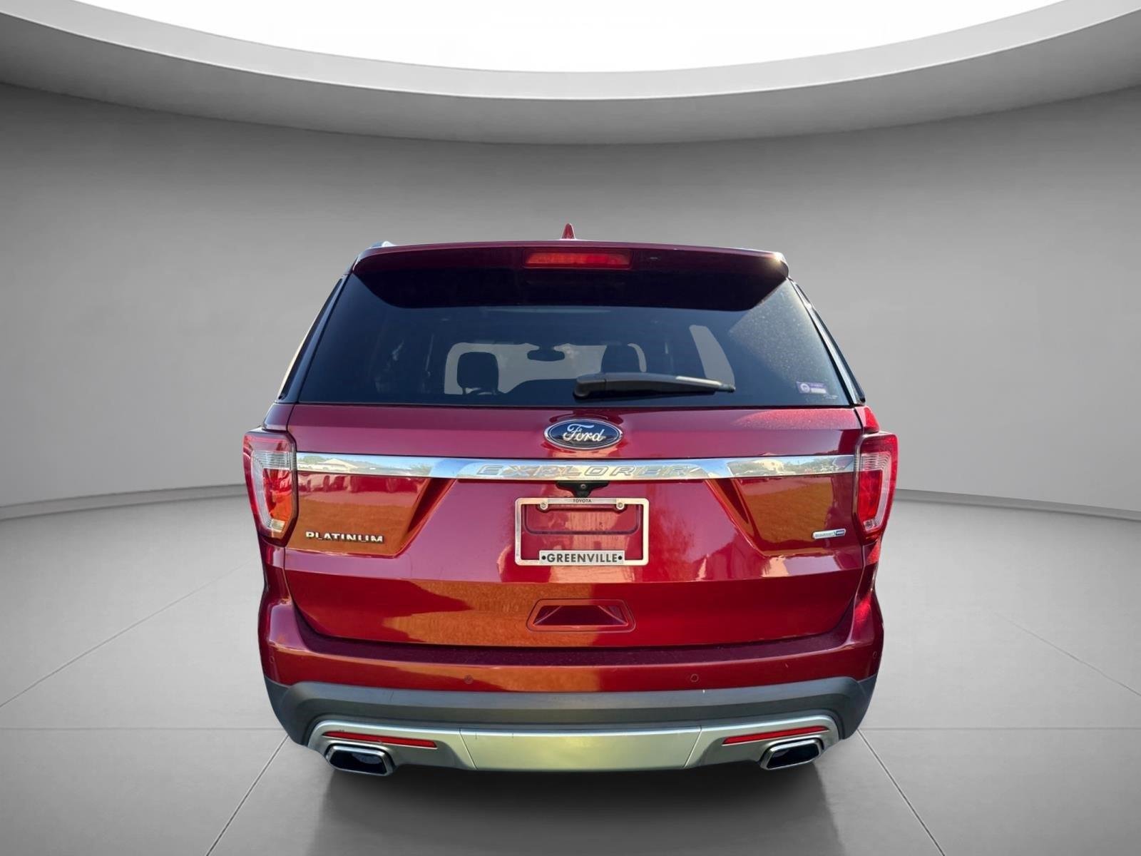 Used 2017 Ruby Red Metallic Tinted Clearcoat Ford Platinum image 13