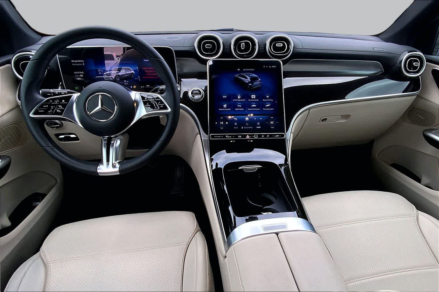 Used 2025 Polar White Mercedes-Benz GLC 300 image 16