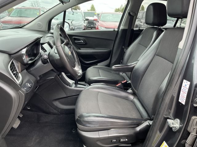 Used 2017 Gray Chevrolet LT image 15