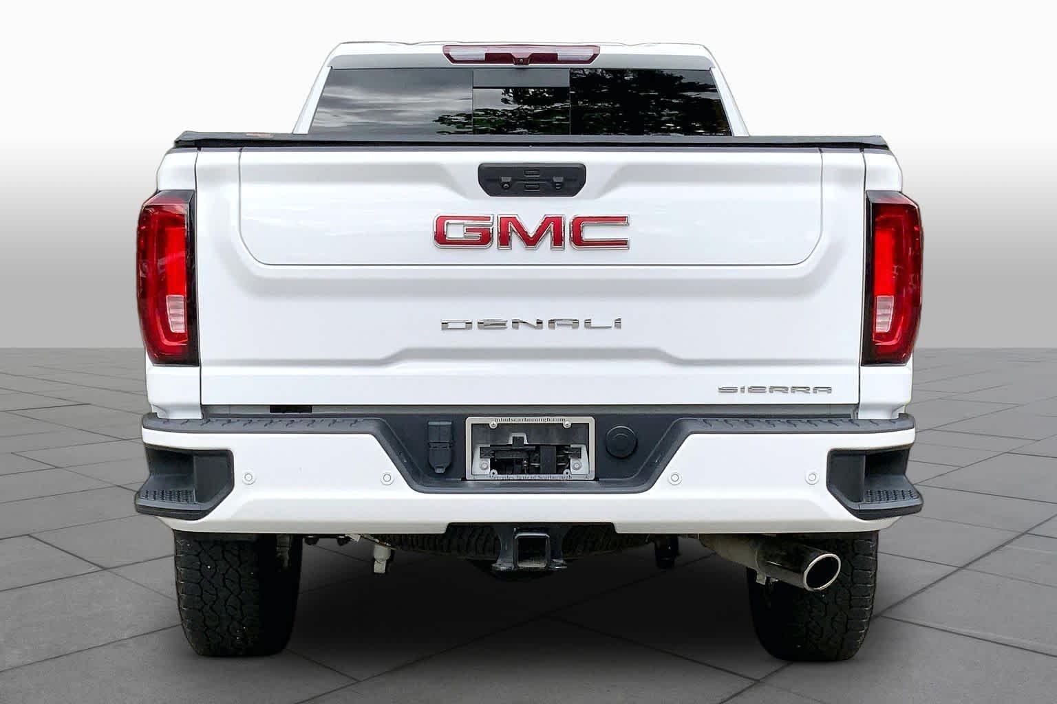 Used 2021 Summit White GMC Denali image 5