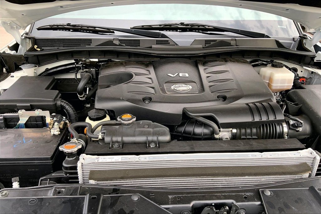 Used 2023 White Nissan SL image 31