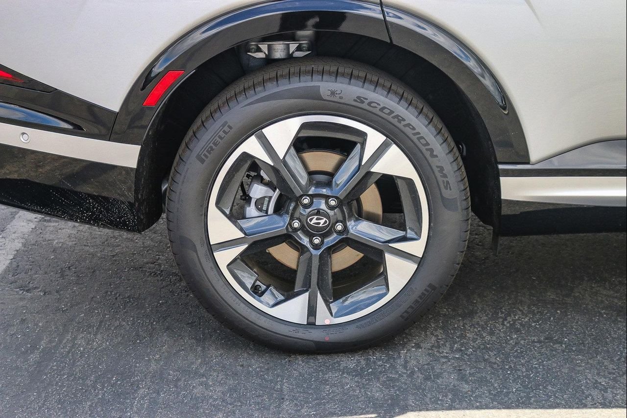 New 2026 Silver Hyundai Limited image 10