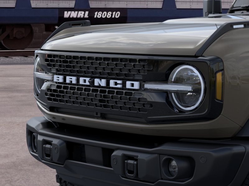 New 2026 Marsh Gray Ford Badlands® image 19