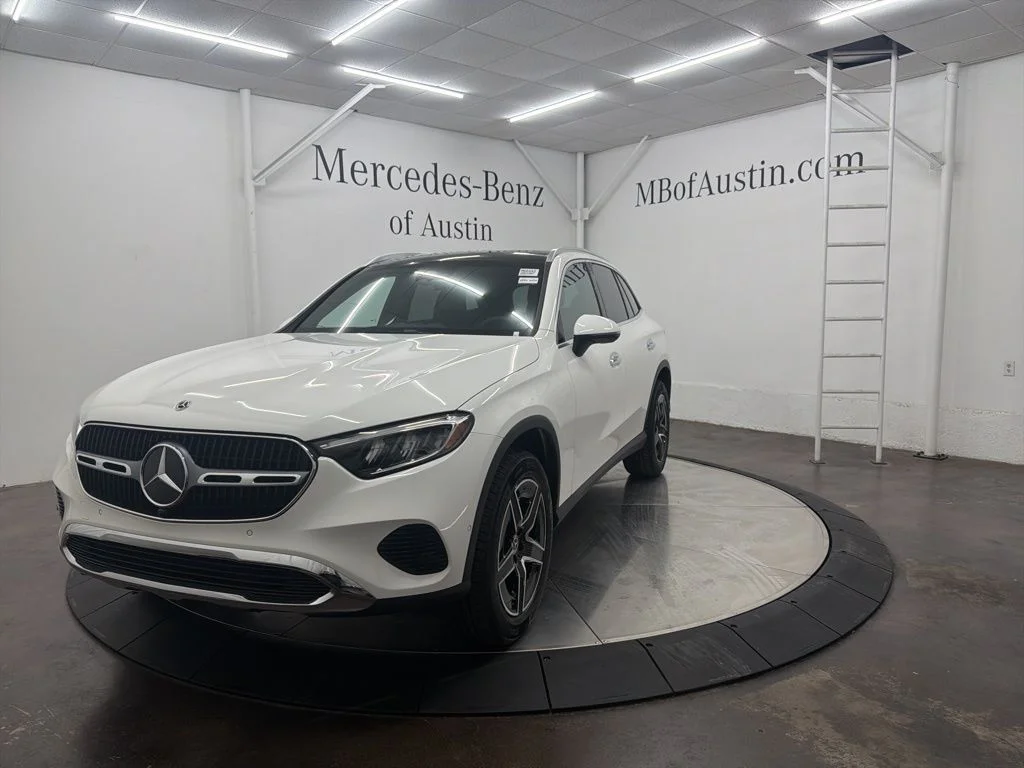 Used 2026 White Mercedes-Benz GLC 300 image 3