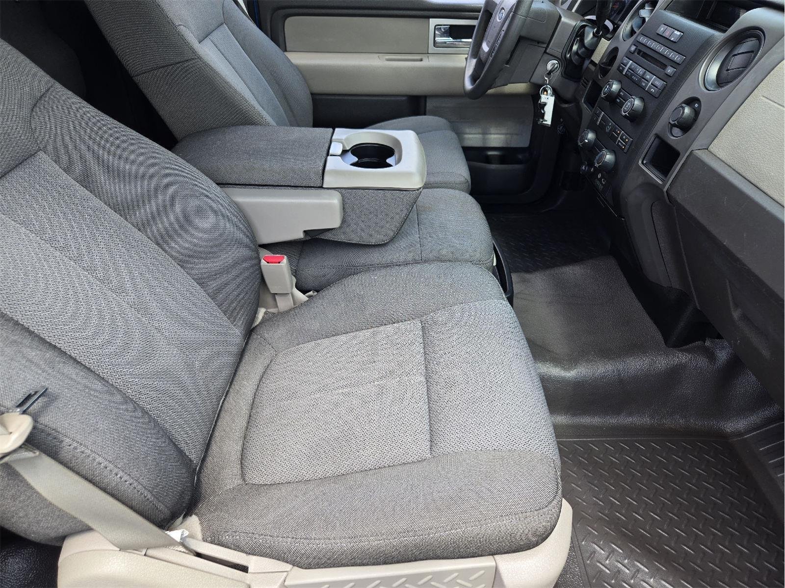 Used 2009  Ford XLT image 13
