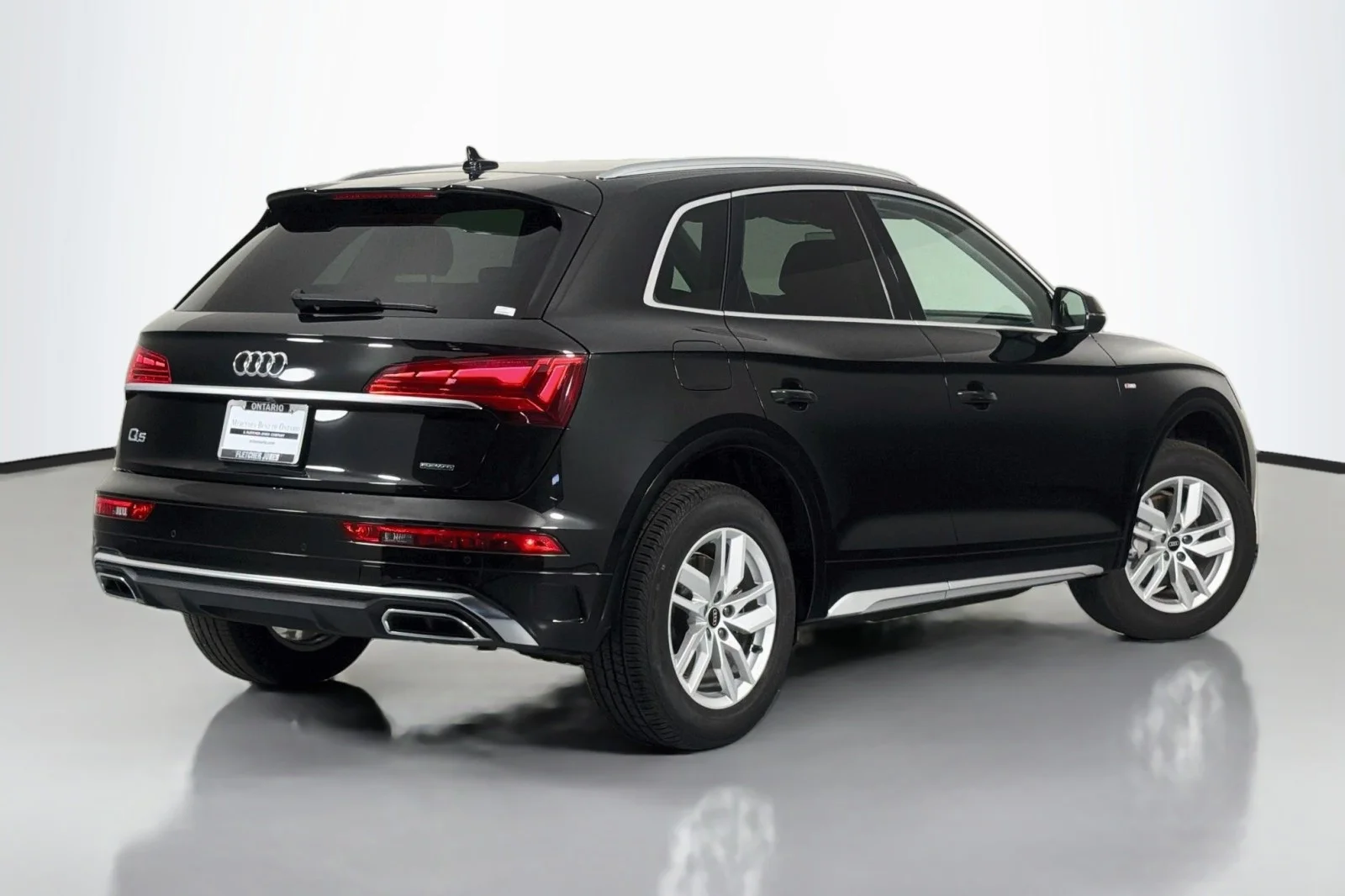 Used 2022 Mythos Black Metallic Audi S line image 12