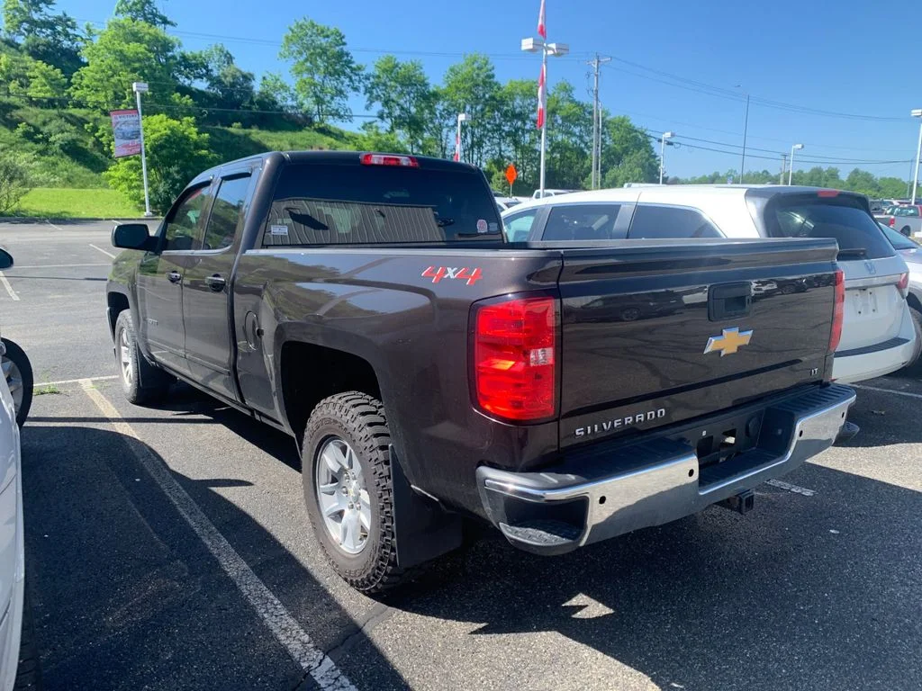 Used 2018  Chevrolet LT image 4
