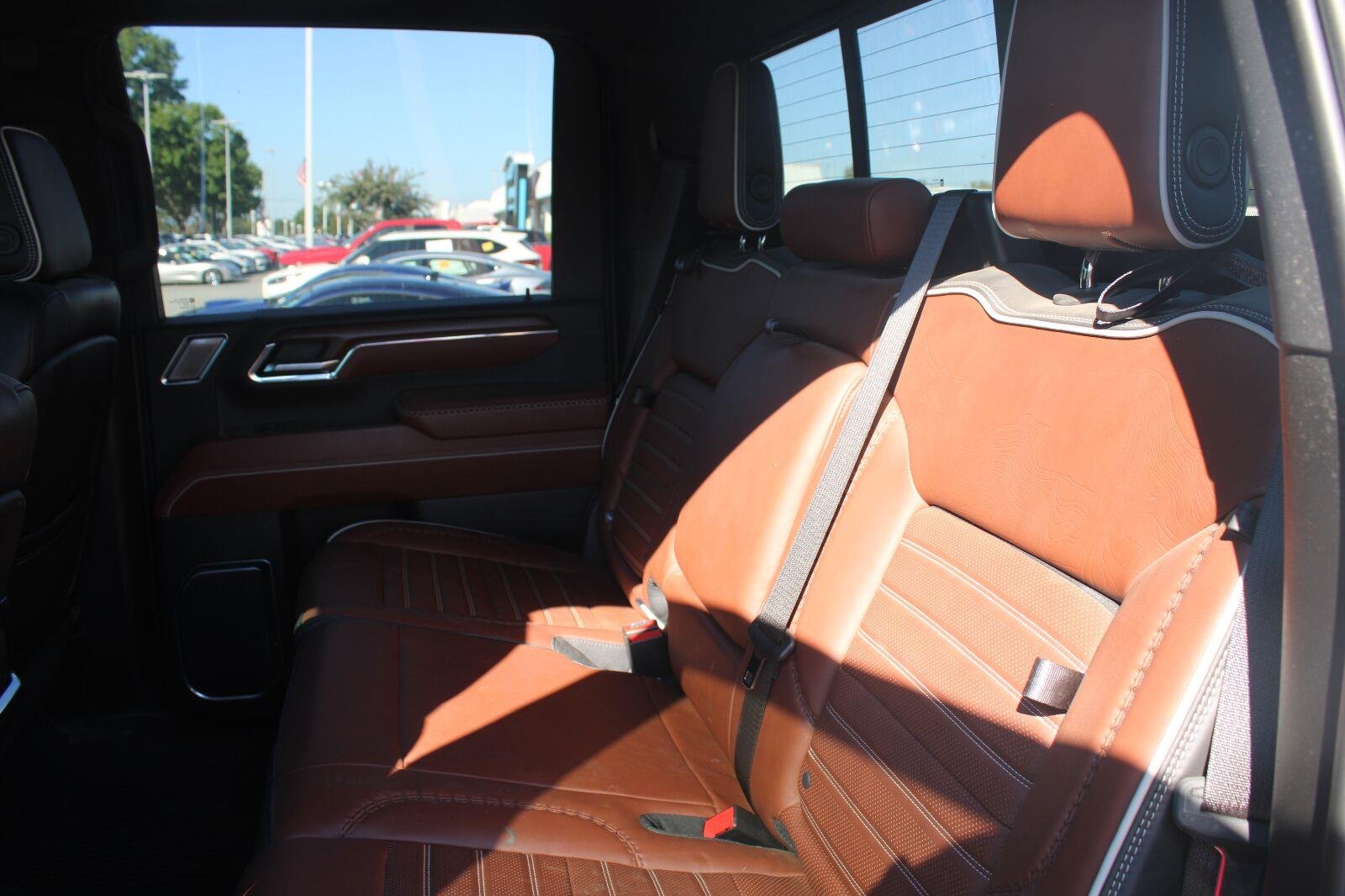Used 2024 Summit White GMC Denali Ultimate image 5