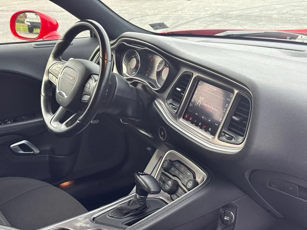 Used 2022 Torred Clearcoat Dodge GT image 11