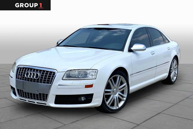Pre-Owned 2007 Audi S8 With Navigation &amp; AWD - Offsite Location