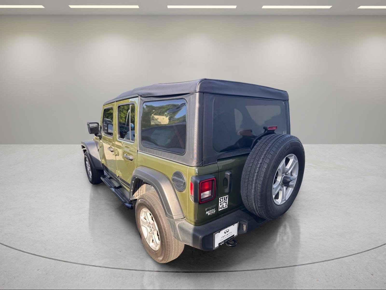 Used 2022 Sarge Green Clearcoat Jeep Unlimited Sport S image 6