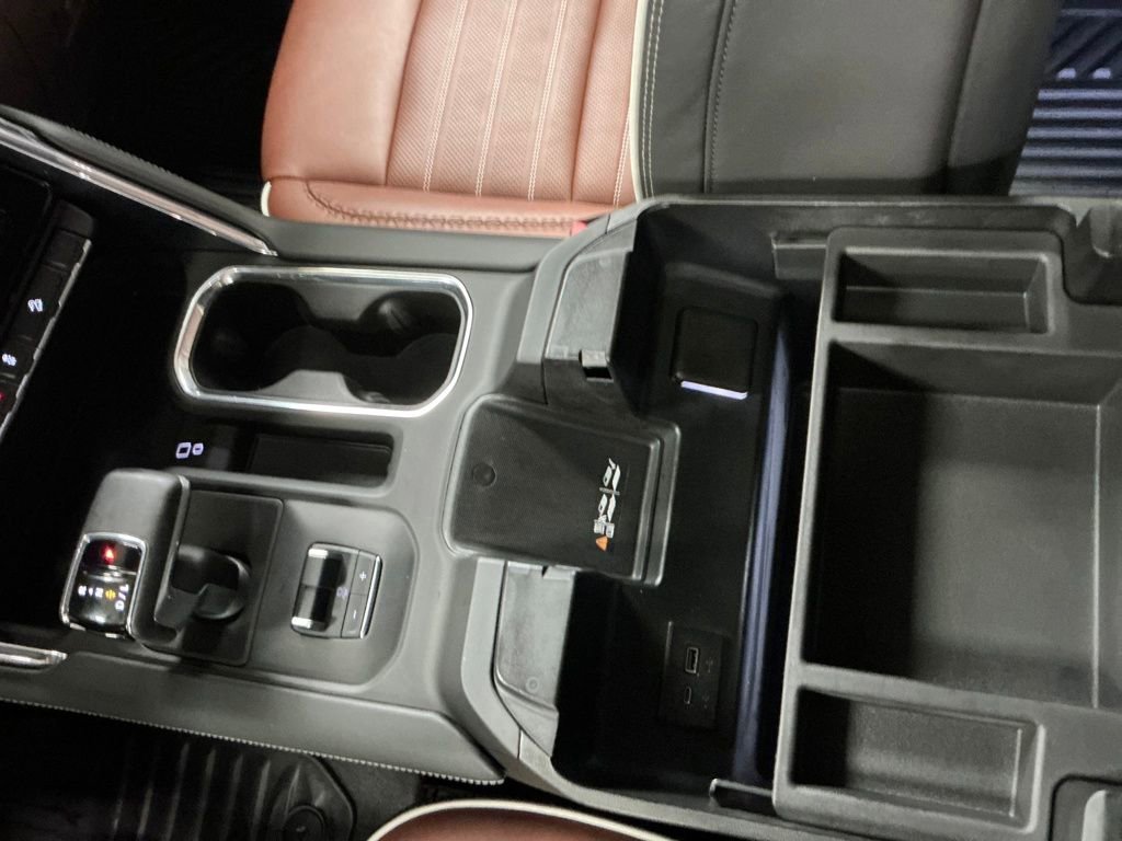 Used 2025 Onyx Black GMC Denali Ultimate image 25