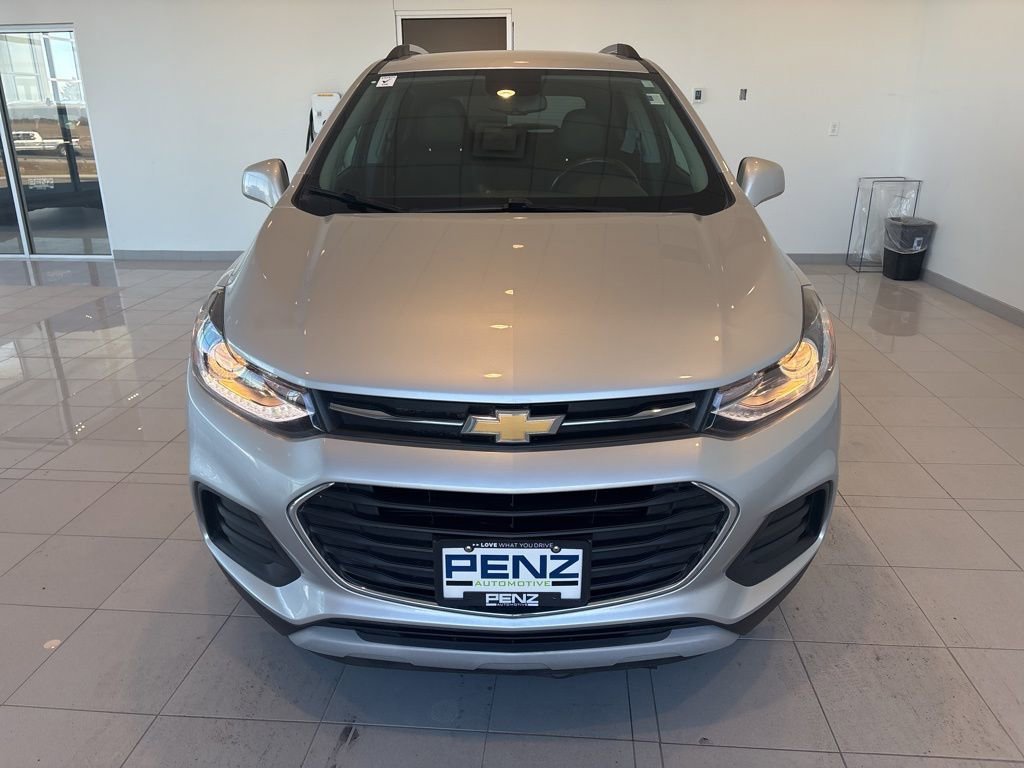 Used 2020 Chevrolet Trax LT with VIN KL7CJLSB4LB010305 for sale in Spring Valley, Minnesota