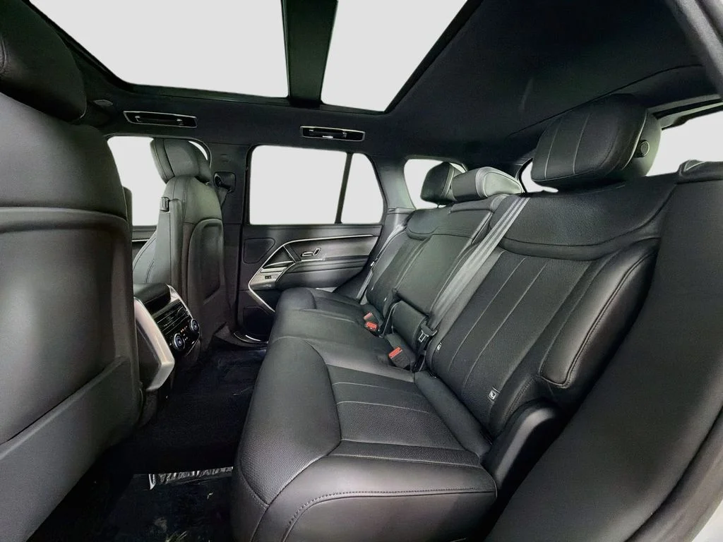 Used 2025 Silver Land Rover SE image 26
