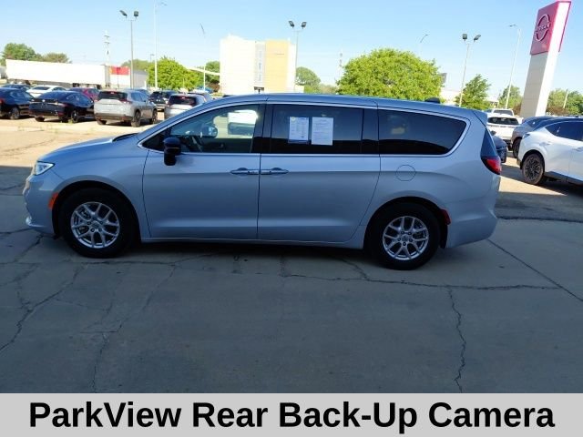 Used 2024 Silver Mist Clearcoat Chrysler Touring L image 8