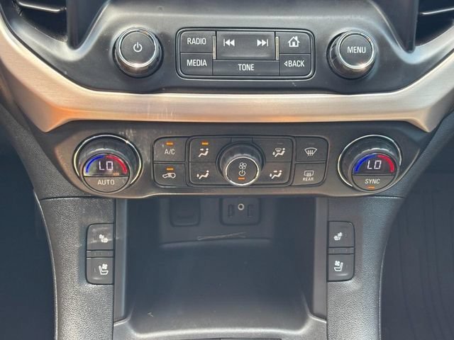 2019 GMC Acadia Denali - Photo 25