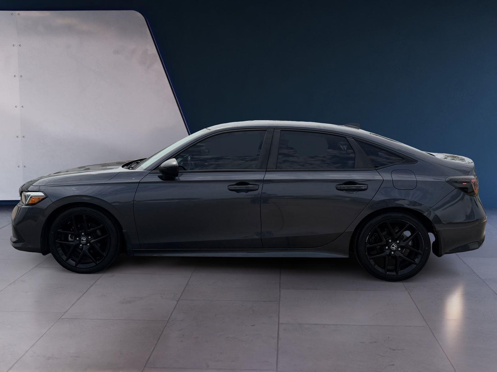 Used 2022 Honda Civic Sport with VIN 2HGFE2F59NH572778 for sale in Laredo, TX