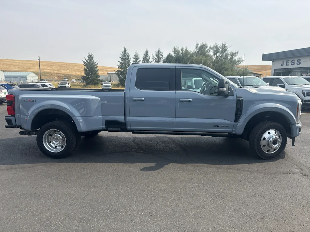 Used 2026 Glacier Ford Platinum image 5