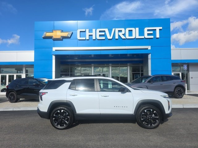 New 2027 Polar White Tricoat Chevrolet RS image 2
