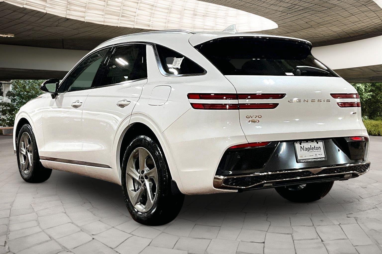 New 2026 Uyuni White Genesis 2.5T image 3